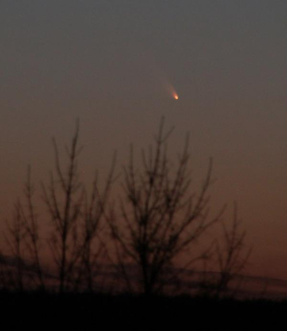 Photo of Comet PANSTARRS taken after sunset in Oklahoma on March 11, 2013, by EarthSky facebook friend MIke O'Neal.Thank you, Mike! Click here for another view. See our facebook page for more fine comet photos.