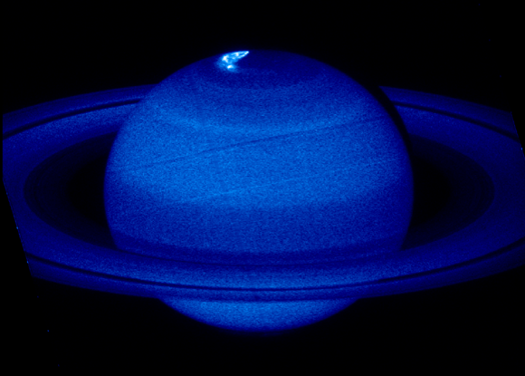 Saturn aurora