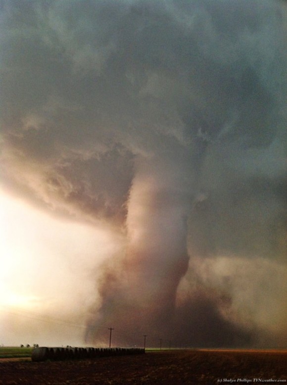 Tornado on May 18, 2013 near Rozel, Kansas. Image Credit: Shalyn Phillips/ TVNweather.com