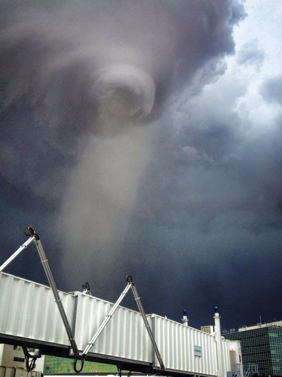 Picture of the tornado near the Denver airport. Image Credit: Mike Sellers