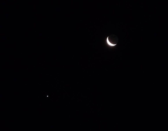 Among the first to see the moon and Venus on February 26 were those in the Philippines.  This photo is by EarthSky Facebook friend Peter Jones Dela Cruz in General Santos City, Philippines.