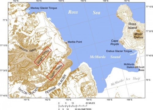 Dry Valleys and McMurdo Sound, via Wikimedia Commons och USGS