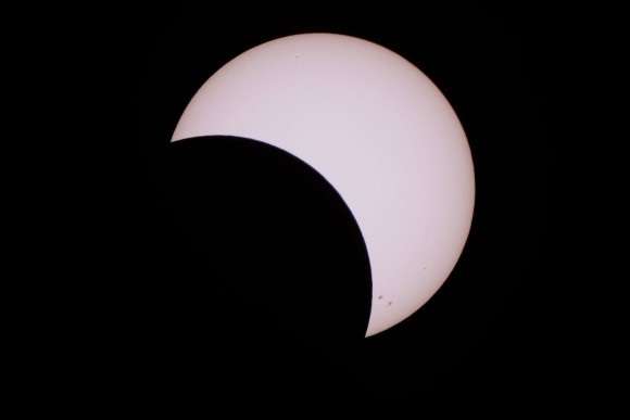 Today's partial solar eclipse! From Kalgoorlie, West Australia. By Oliver Floyd
