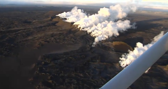 Iceland’s volcanic eruption as seen from the air. (source: RUV.is)