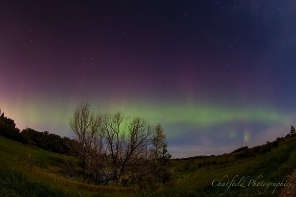 View larger. | Colin Chatfield near Saskatoon, SK, Canada captured this aurora Friday morning.  Taken with a Canon 7D and Tokina 10-17mm fisheye lens at 10mm, f/3.5, 20 sec exp, ISO 800.  Visit Colin Chatfield on Facebook.