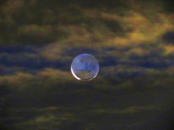 Waxing moon on May 19 from Helio C. Vital in Rio de Janeiro, Brazil.  Thanks, Helio!