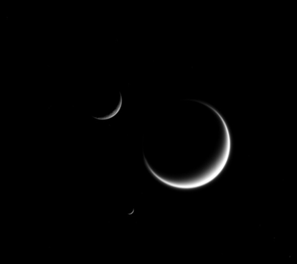Moons might contribute to a planet’s habitability. Image credit: NASA/JPL-Caltech/Space Science Institute