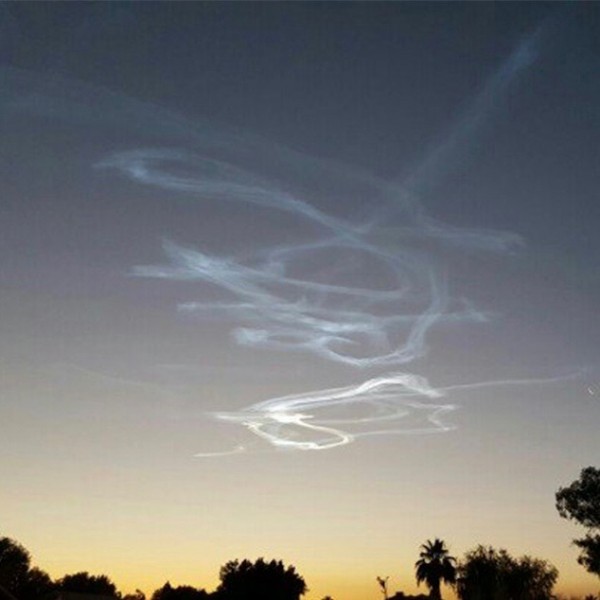 Smoke trail from a bright fireball, whose sightings were centered on Arizona, via David Adkins via American Meteor Society.
