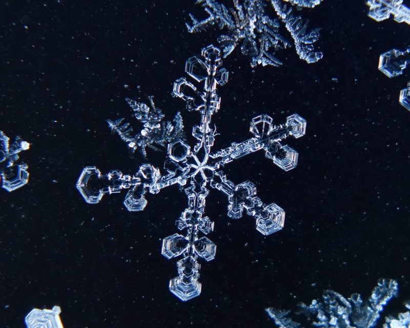 snowflake with one broken arm.