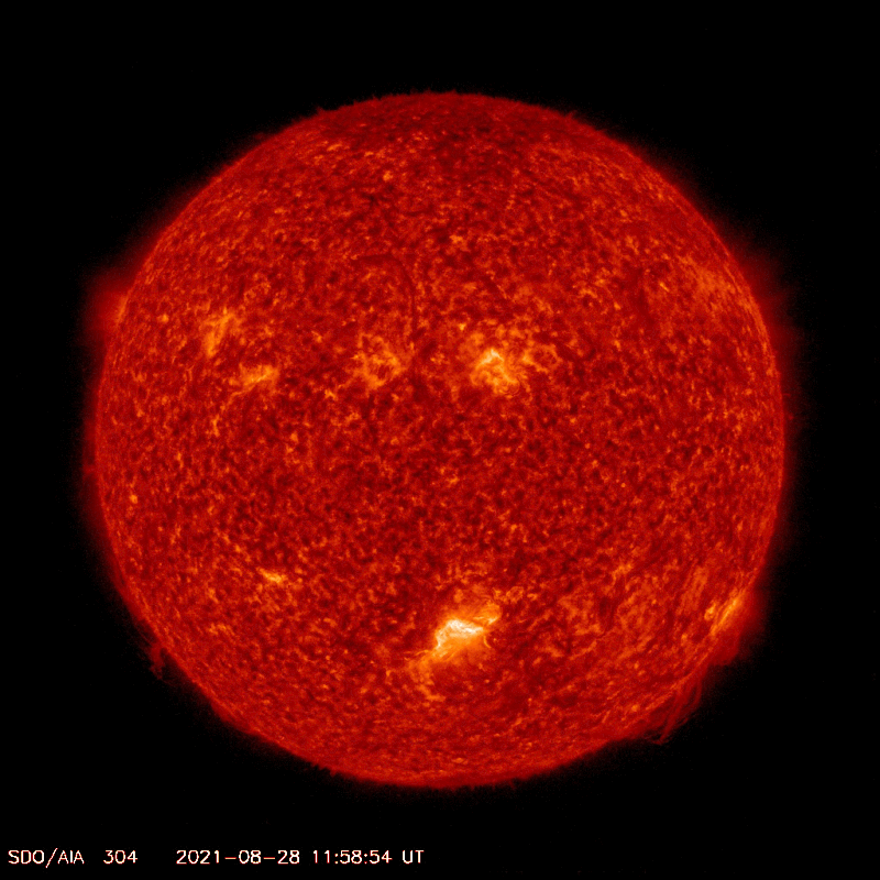 Aurora alert: Animated spacecraft image of the sun, with a giant arc of plasma erupting from it.