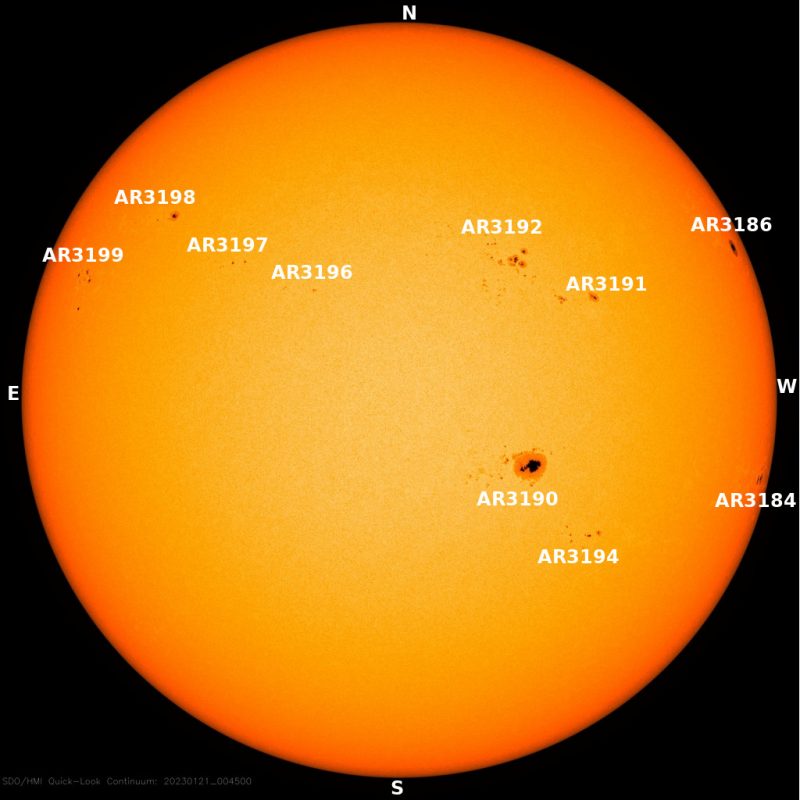 What Makes A Giant Sunspot SkyEarth   NASA SDO Sun In Visible Light 2023 Jan21 0045UTC Labels E1674265317185 