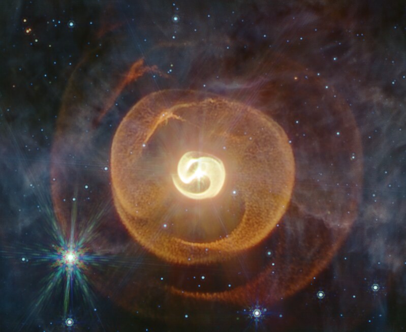 Apep: A bright swirl at the center with some more tenuous swirls in rings around it.