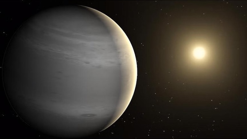 Warm Saturn-sized exoplanet: Large planet with whitish stripes in its atmosphere and its bright star in the distance.