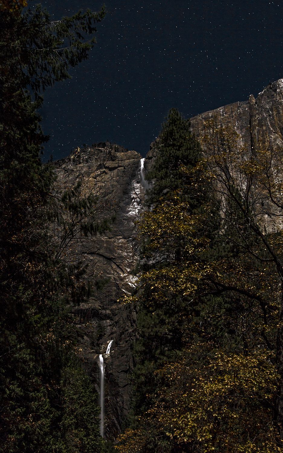 Community photo entitled  by Richard Hasbrouck on 11/25/2012 at Yosemity Valley, California