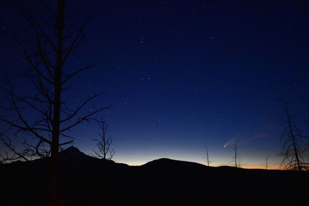 Community photo entitled  by Mark Metzdorff on 07/12/2020 at Looking NW from Green Ridge, Jefferson County, Oregon