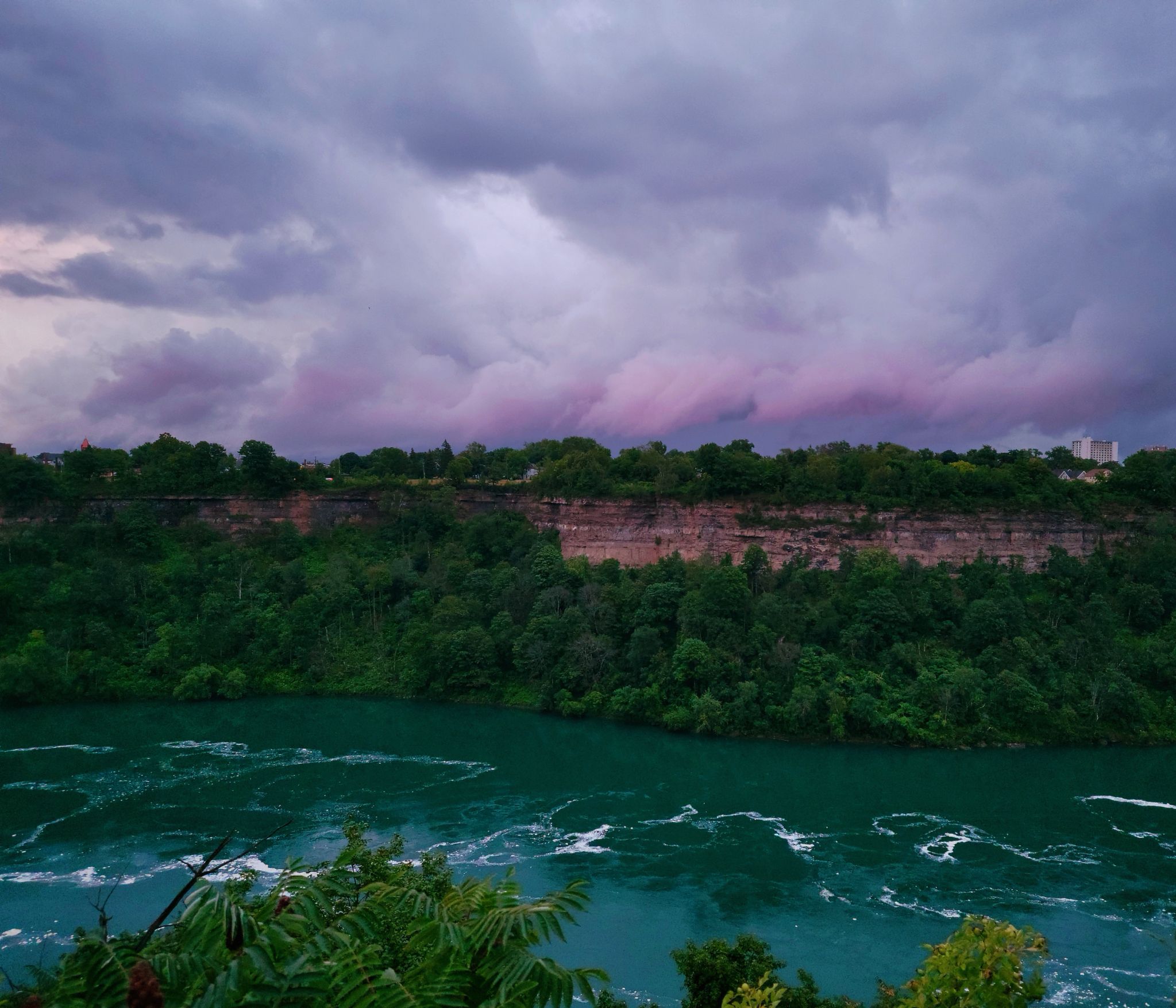 Community photo by Kat Goldwarg | Niagara Falls, ON, Canada.